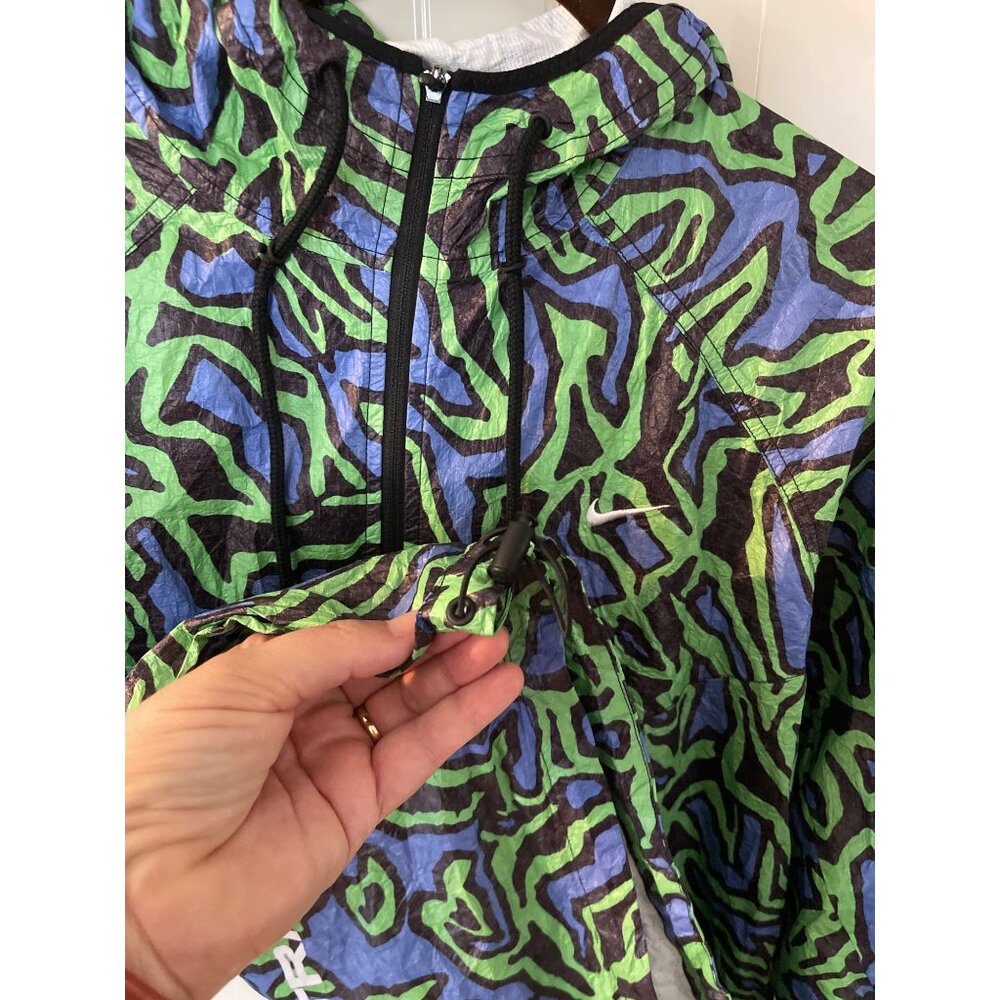 Nike Repeat Windbreaker SwooshTrax Pullover Jacket M Green Blue Abstract Print T - Picture 9 of 10